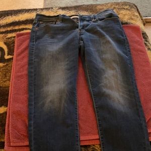 Women’s boyfriend capris